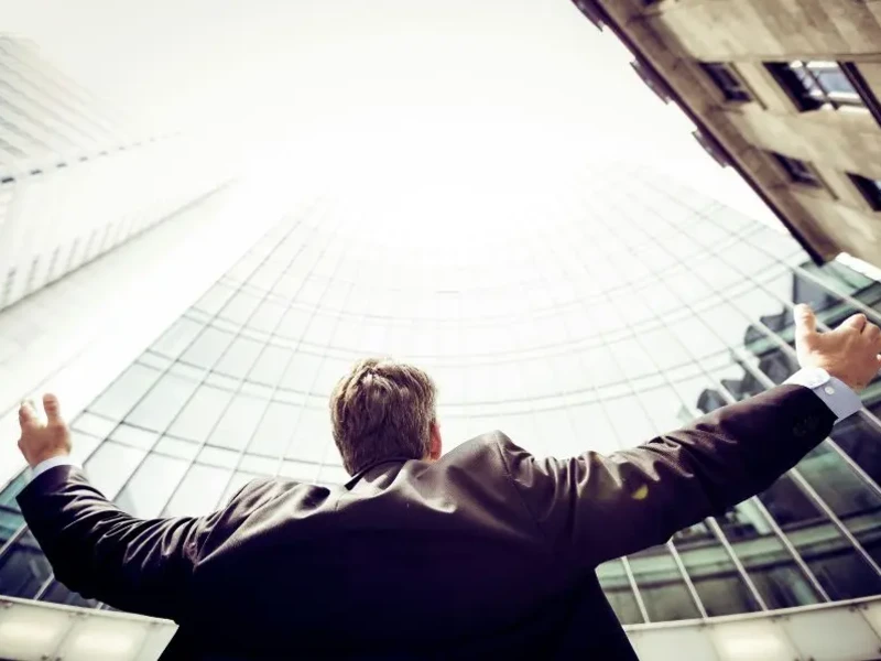 Benefits Programs 101: Crafting a Package Your Team Will Rave About