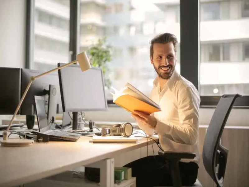 Why Employee Recognition Matters and How to Do It Right