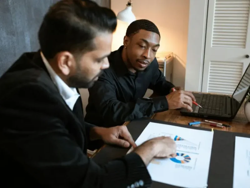 Create Compensation Bands Using Real-Time Market Data