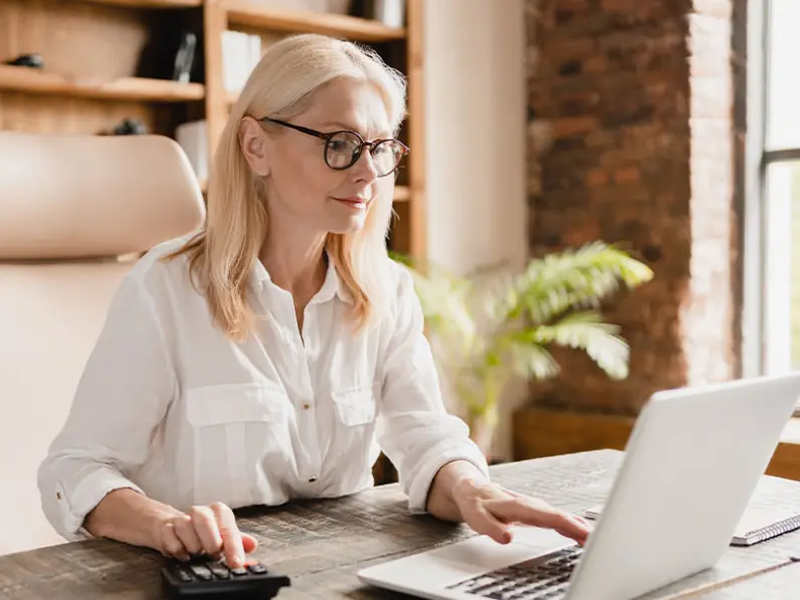 How to Minimize Flight Risk with Compensation Planning Software’s Tool
