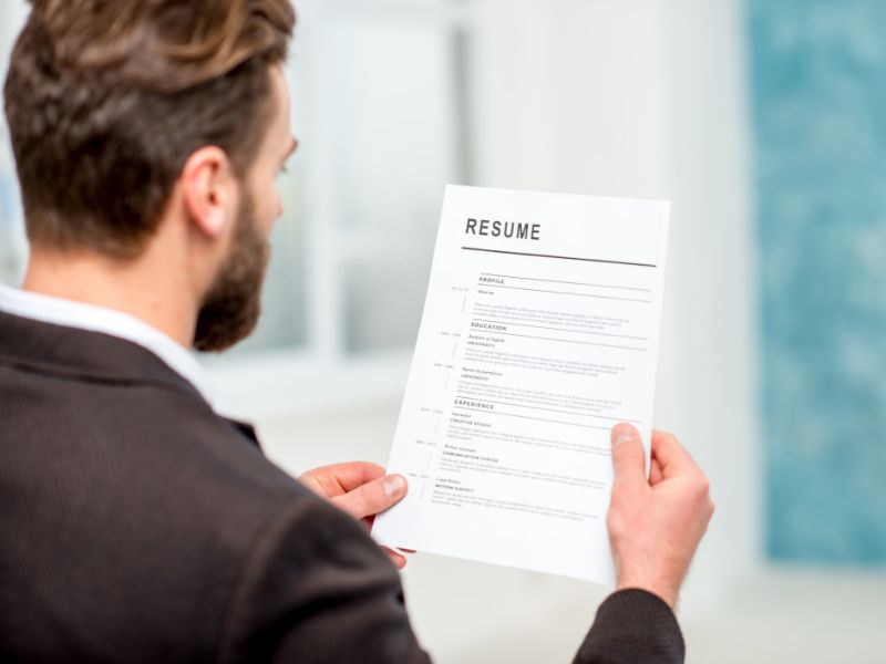 Guide to Writing a Resume: Tailoring Your Resume Each Time