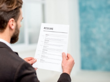 Guide to Writing a Resume: Tailoring Your Resume Each Time