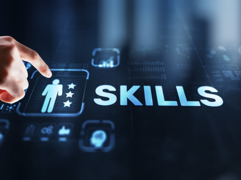 Hard Skills vs Soft Skills: Key Differences and Examples